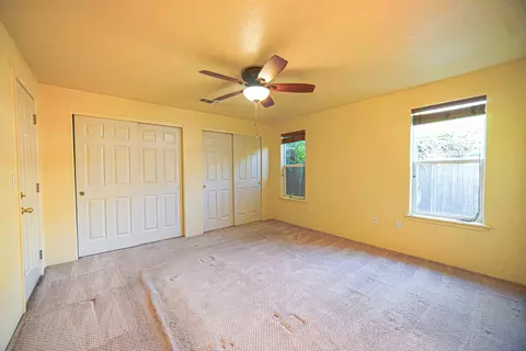 Bedroom - 428 Crystal Dr, Eagle Point, OR 97524 photo 3 of 3