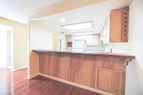Kitchen - 428 Crystal Dr, Eagle Point, OR 97524 photo 4 of 4