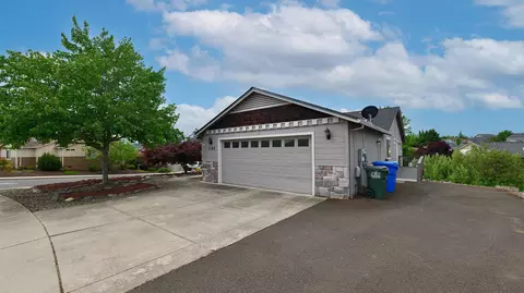 1180 Highlands Dr, Eagle Point, OR 97524 photo 28