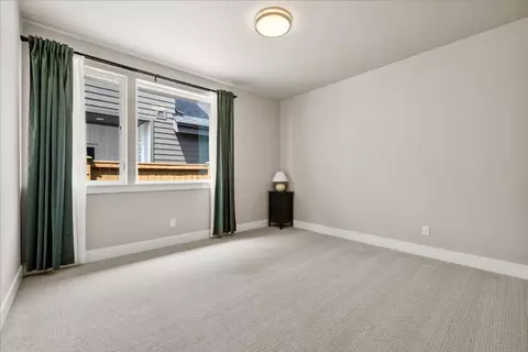 Bedroom - 20518 Murphy Rd, Bend, OR 97702 photo 1 of 5