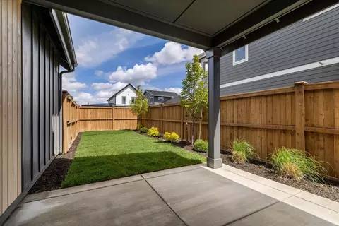 Exterior - 20518 Murphy Rd, Bend, OR 97702 photo 2 of 2