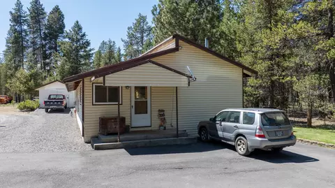 52365 Stearns Rd, La Pine, OR 97739