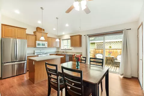 63289 NW Newhall Pl, Bend, OR 97703 photo 5