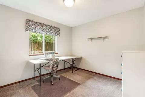 63289 NW Newhall Pl, Bend, OR 97703 photo 17
