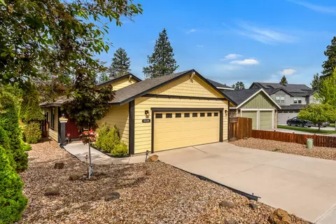63289 NW Newhall Pl, Bend, OR 97703 photo 13
