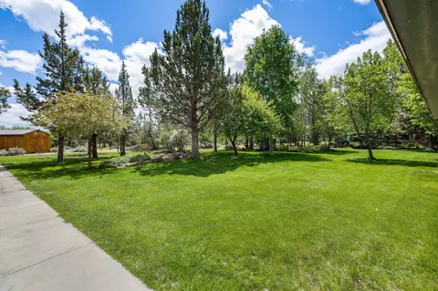 Exterior - 63232 Peterman Ln, Bend, OR 97701 photo 5 of 5