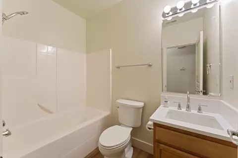 Bath - 19486 Brookside Way, Bend, OR 97702 photo 1 of 2