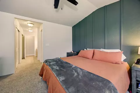 Bedroom - 353 Live Oak Loop, Central Point, OR 97502 photo 3 of 5