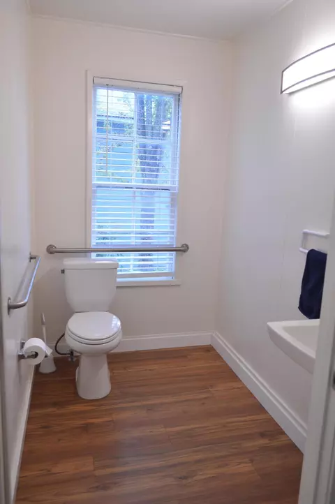 Bath - 581 E Main St, Ashland, OR 97520 photo 1 of 2