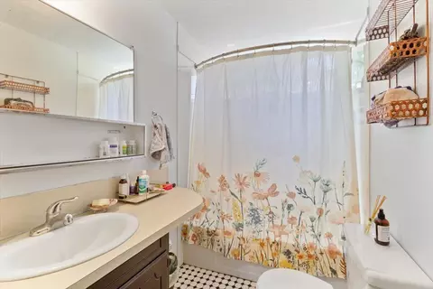 Bath - 581 E Main St, Ashland, OR 97520 photo 2 of 2