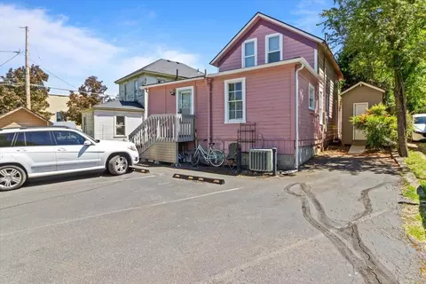 Exterior - 581 E Main St, Ashland, OR 97520 photo 1 of 1
