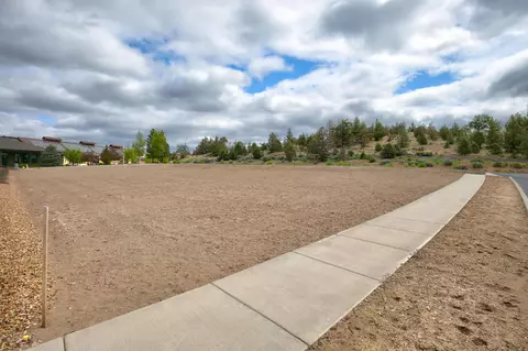 2177 NE Kokanee Way #LOT 4, Prineville, OR 97754