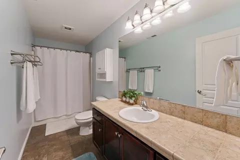 Bath - 21177 Ritz Pl, Bend, OR 97702 photo 4 of 4