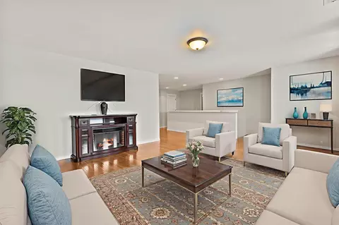 Living - 21177 Ritz Pl, Bend, OR 97702 photo 5 of 7