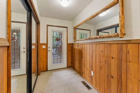 Entry Way - 4425 Evans Creek Rd, Rogue River, OR 97537 photo 3 of 3