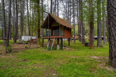Exterior - 4425 Evans Creek Rd, Rogue River, OR 97537 photo 20 of 22