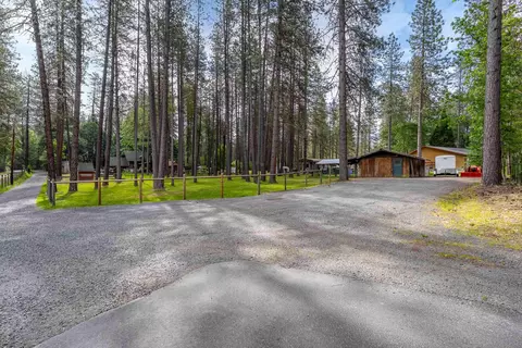 Exterior - 4425 Evans Creek Rd, Rogue River, OR 97537 photo 18 of 22