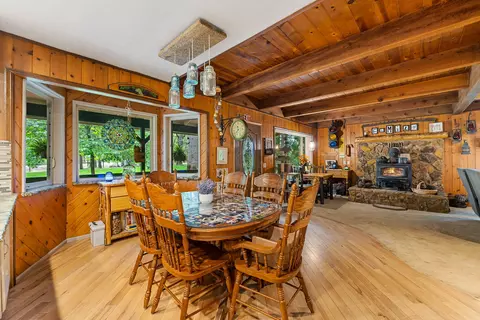 Dining - 4425 Evans Creek Rd, Rogue River, OR 97537 photo 1 of 1