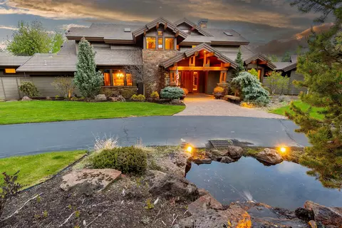 Exterior - 18883 Sutherland Ct, Bend, OR 97702 photo 9 of 23