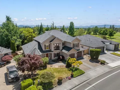 View/Area - 888 Arrowhead Trl, Eagle Point, OR 97524 photo 1 of 4