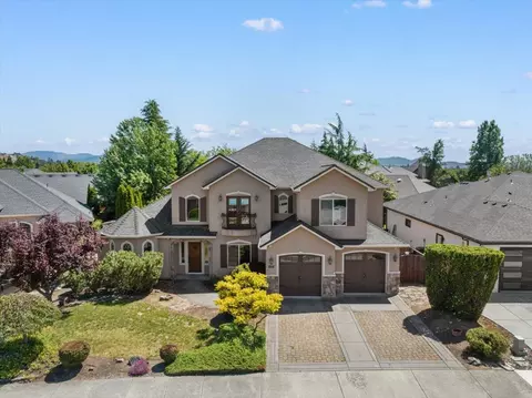 Exterior - 888 Arrowhead Trl, Eagle Point, OR 97524 photo 4 of 4