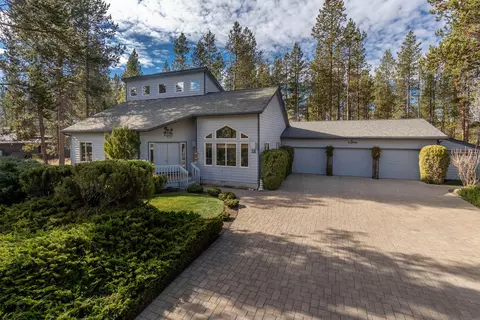 57817 Mt Adams Ln #12, Sunriver, OR 97707