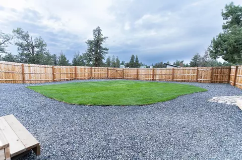 24880 Deer Ln, Bend, OR 97701 photo 31