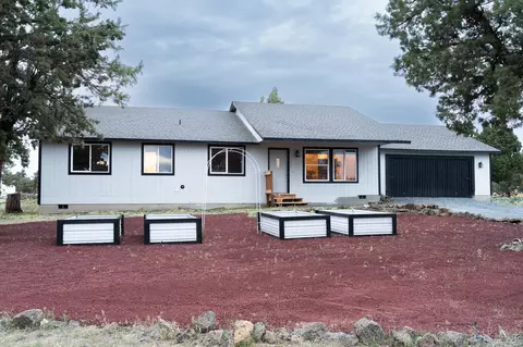24880 Deer Ln, Bend, OR 97701