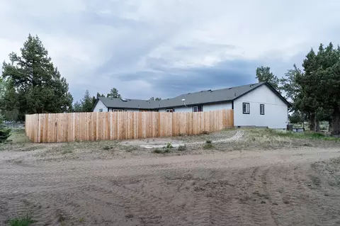 24880 Deer Ln, Bend, OR 97701 photo 33
