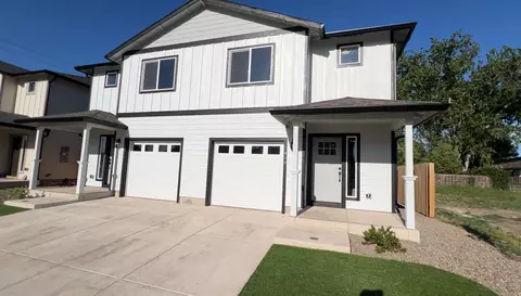 7438 Denman Ct, White City, OR 97503