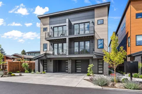 26 NW Mccann Ave UNIT 2, Bend, OR 97703