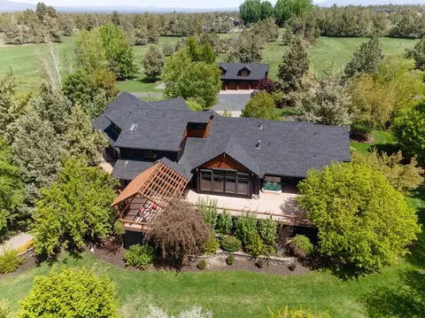 23030 Bear Creek Rd, Bend, OR 97701 photo 6