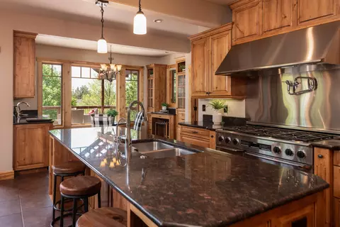 23030 Bear Creek Rd, Bend, OR 97701 photo 15
