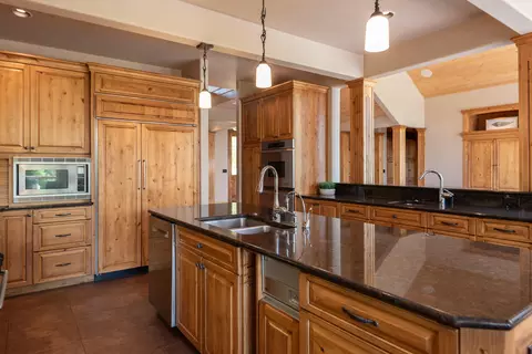 23030 Bear Creek Rd, Bend, OR 97701 photo 14