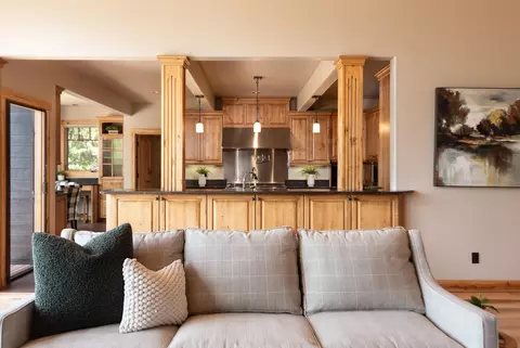 23030 Bear Creek Rd, Bend, OR 97701 photo 10