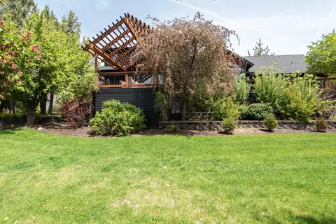 23030 Bear Creek Rd, Bend, OR 97701 photo 45