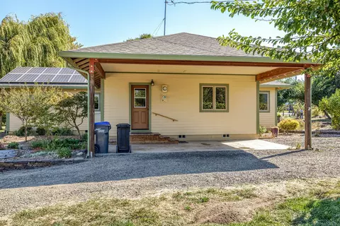 2045 E Main St, Ashland, OR 97520 photo 59