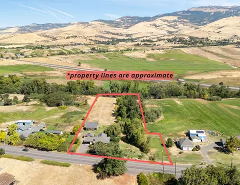 2045 E Main St, Ashland, OR 97520 photo 1