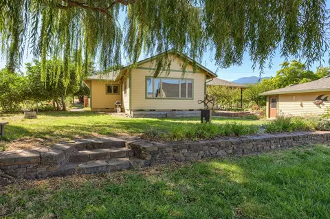 2045 E Main St, Ashland, OR 97520 photo 10