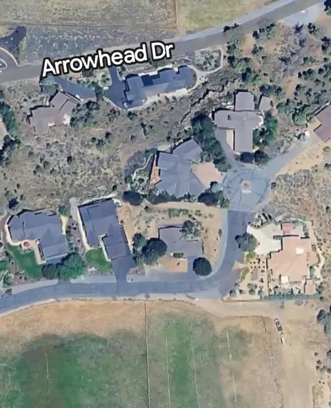 20355 Arrowhead Dr, Bend, OR 97703 photo 1