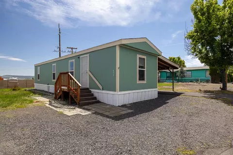 4751 Bellm Dr #SPC 405, Klamath Falls, OR 97603