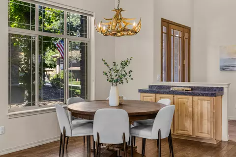 Dining - 19571 SW Simpson Ave, Bend, OR 97702 photo 2 of 5
