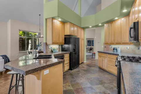 Kitchen - 19571 SW Simpson Ave, Bend, OR 97702 photo 1 of 2