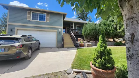 11325 N W Irvine Ave, Prineville, OR 97754