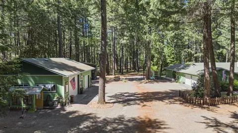 Exterior - 200 Cornett Ln, Cave Junction, OR 97523 photo 11 of 14