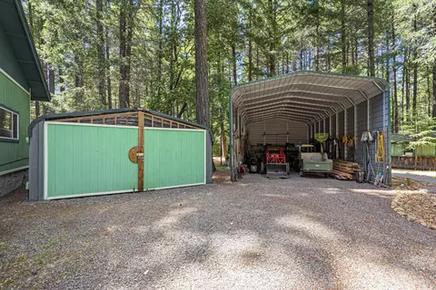 Exterior - 200 Cornett Ln, Cave Junction, OR 97523 photo 10 of 14