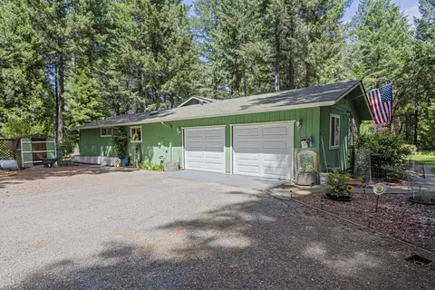 Exterior - 200 Cornett Ln, Cave Junction, OR 97523 photo 4 of 14