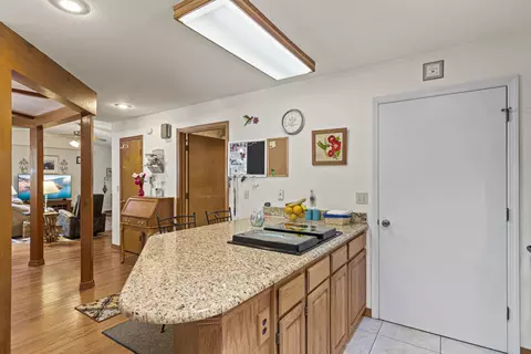 Kitchen - 200 Cornett Ln, Cave Junction, OR 97523 photo 2 of 3