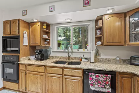 Kitchen - 200 Cornett Ln, Cave Junction, OR 97523 photo 1 of 3