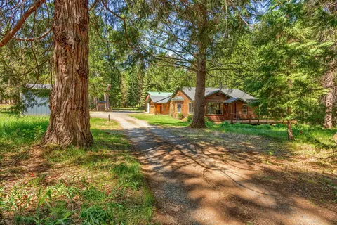 446 Marcy Loop Rd, Grants Pass, OR 97527 photo 2